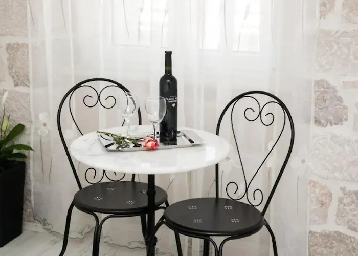 New Romantic Suite By The Beach Tel Aviv che accetta animali