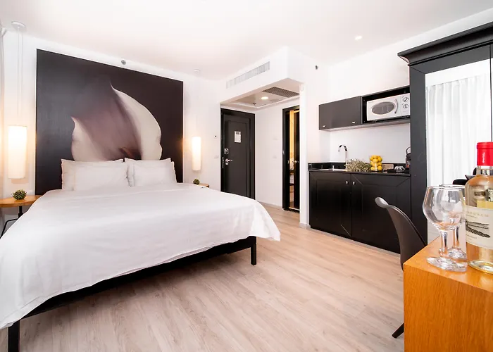 Savoy Sea Side Hotel (Adults Only) Tel Aviv