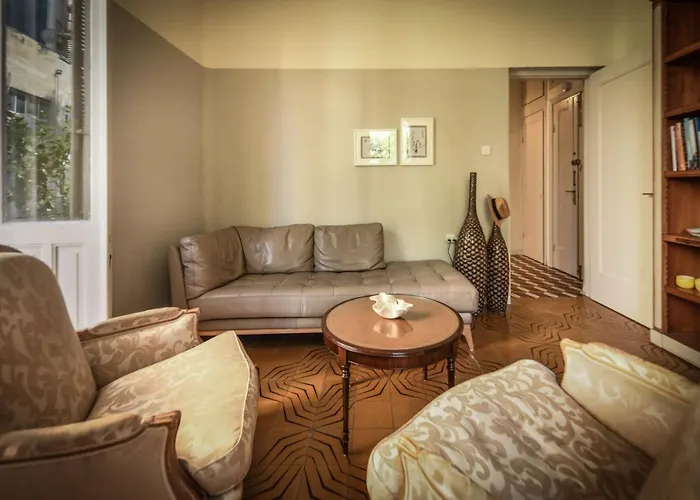 Huisdiervriedelijke Homey 2Br Apt W Private Balcony In City Center By Sea N' Rent Tel Aviv
