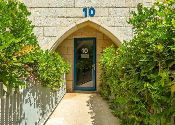 Mamad Breathtaking 3 Bedroom Apt W Sea View In Central Tel Aviv que aceita animais de estimação