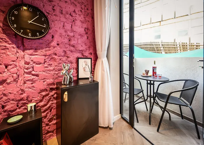 Silicate - By Loginn Tel-Avivian Hotels