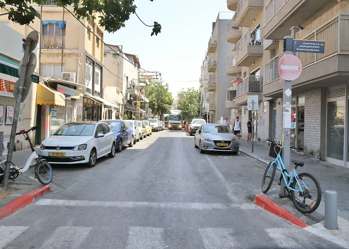 2R Full Of Charm And Style At Heart Of Florentine Tel Aviv