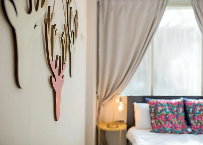 Boulevard View 2 Bedrooms Near The Beach Tel Aviv