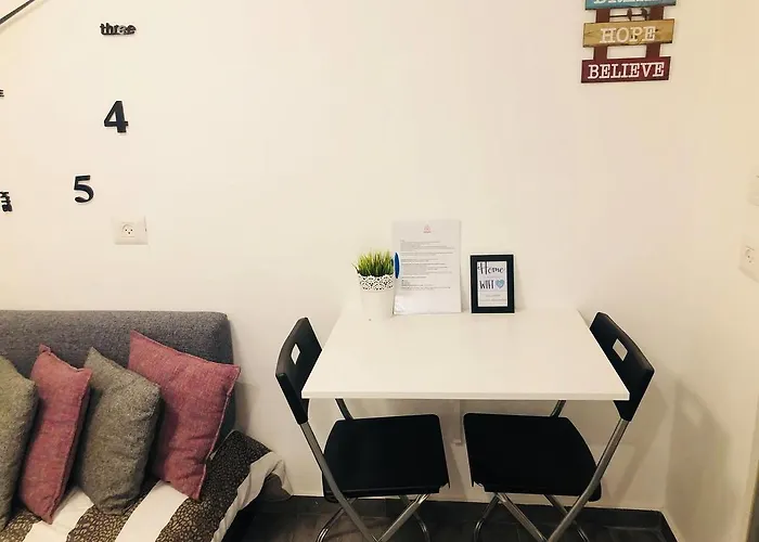 Stunning Studio By The Beach Tel Aviv che accetta animali