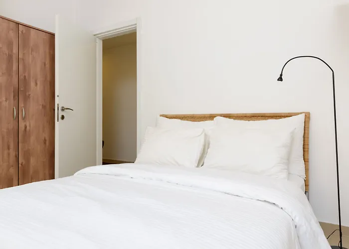 Your Home At Frishman Beach Tel Aviv